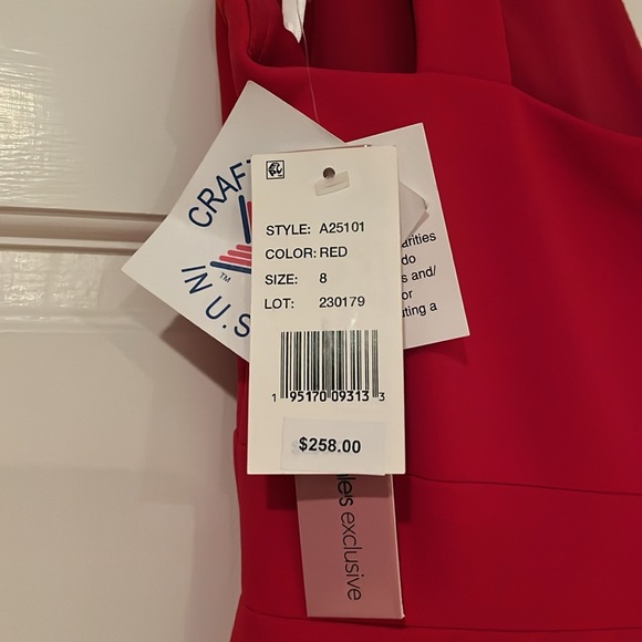 Prom perfect! Aqua Formal Long Red Gown with cut out in front. New with tags. - Picture 3 of 6